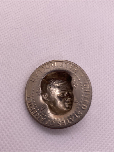 1974 Kennedy Half Dollar 3-D Pop Out Repousse Coin #7734-10