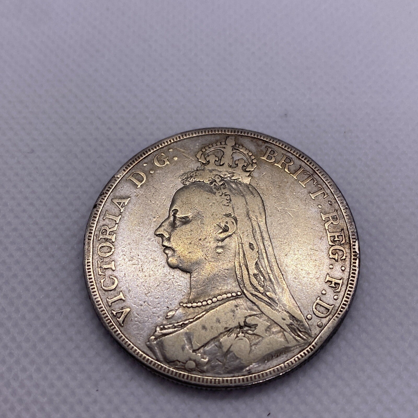 1889 GREAT BRITAIN SILVER CROWN QUEEN VICTORIA Silver Coin Reeded Edge #7932