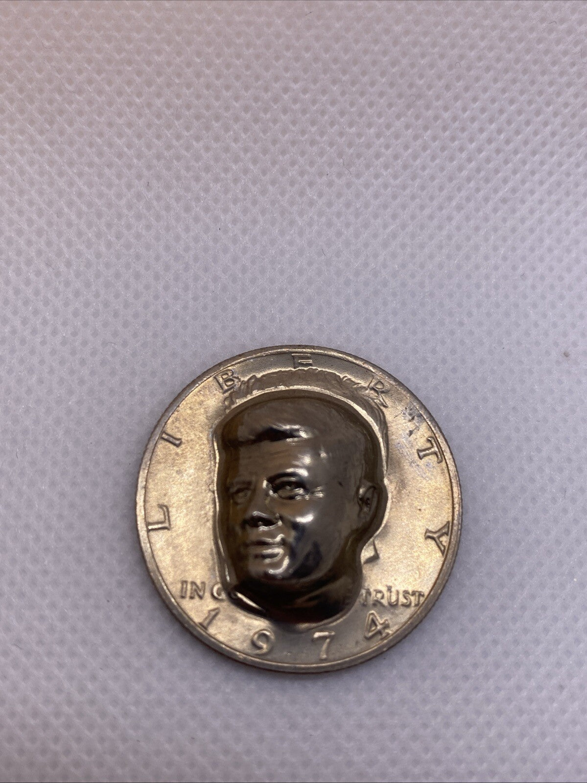 1974 Kennedy Half Dollar 3-D Pop Out Repousse Coin #5678-10