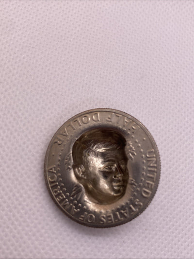 1974 Kennedy Half Dollar 3-D Pop Out Repousse Coin #7734-10