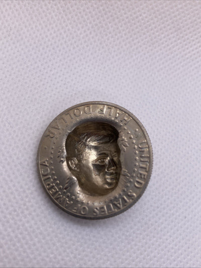 1974 Kennedy Half Dollar 3-D Pop Out Repousse Coin #5678-10