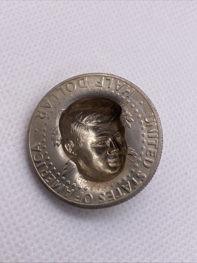 1974 Kennedy Half Dollar 3-D Pop Out Repousse Coin #4569-10