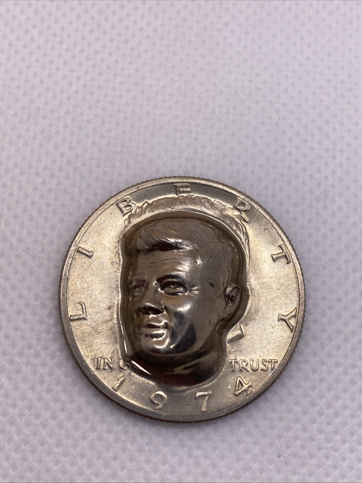 1974 Kennedy Half Dollar 3-D Pop Out Repousse Coin #7734-10