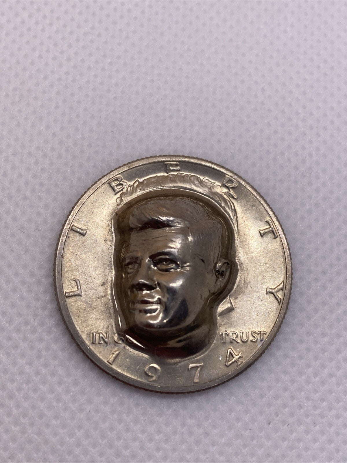1974 Kennedy Half Dollar 3-D Pop Out Repousse Coin #7734-10