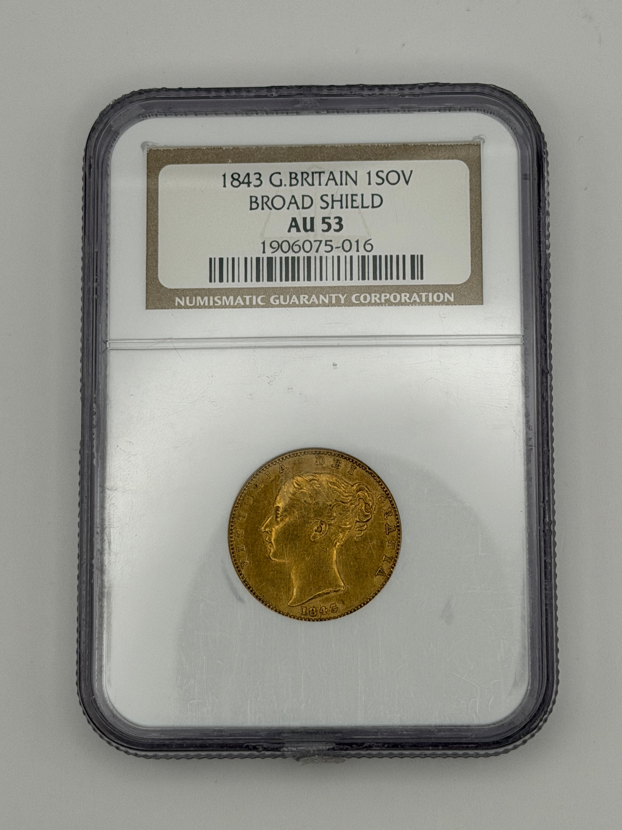 1843 Great Britain Gold Sovereign Broad Shield NGC AU53 | Queen Victoria Young Head